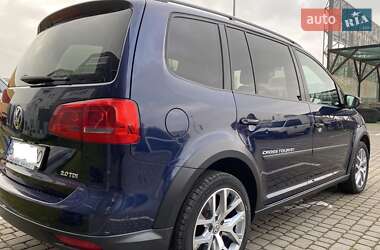 Микровэн Volkswagen Touran 2015 в Львове