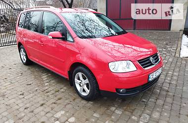 Универсал Volkswagen Touran 2006 в Новоселице