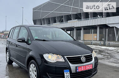 Минивэн Volkswagen Touran 2009 в Львове