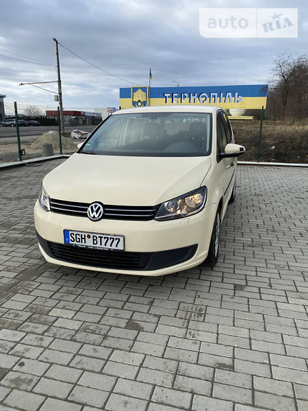 Универсал Volkswagen Touran 2014 в Тернополе