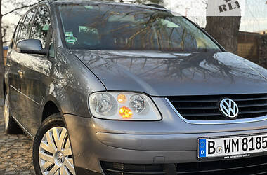 Универсал Volkswagen Touran 2003 в Самборе