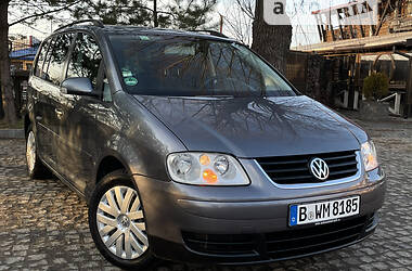 Универсал Volkswagen Touran 2003 в Самборе