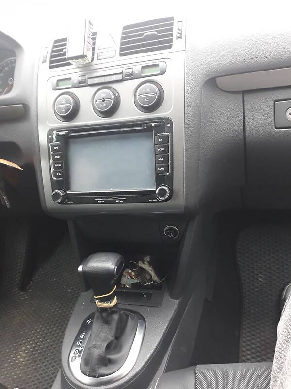 Минивэн Volkswagen Touran 2009 в Львове