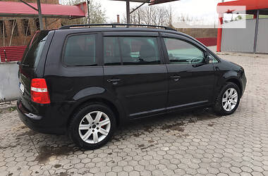 Минивэн Volkswagen Touran 2005 в 