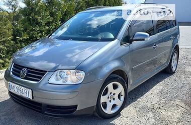 Минивэн Volkswagen Touran 2003 в Виноградове