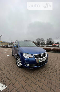 Универсал Volkswagen Touran 2009 в Житомире