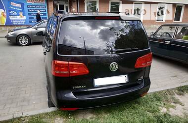 Минивэн Volkswagen Touran 2012 в Мариуполе