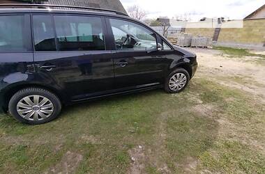 Минивэн Volkswagen Touran 2004 в Сарнах