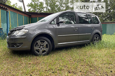 Мінівен Volkswagen Touran 2007 в Житомирі