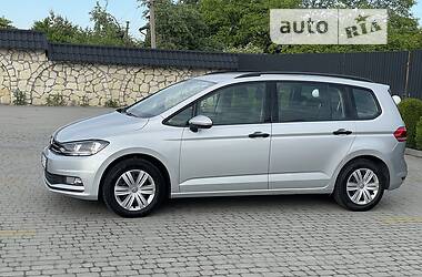 Минивэн Volkswagen Touran 2016 в Львове