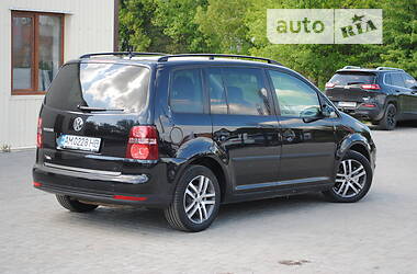 Мінівен Volkswagen Touran 2009 в Бердичеві