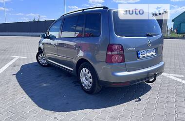 Минивэн Volkswagen Touran 2007 в Рожище