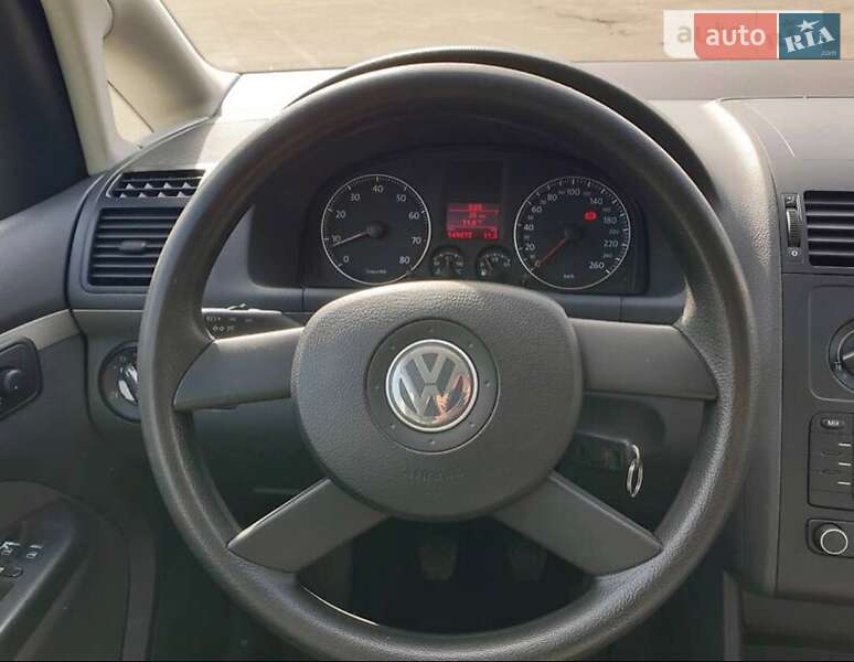 Мінівен Volkswagen Touran 2003 в Києві фото 9 Мінівен Volkswagen Touran 2003 в Києві