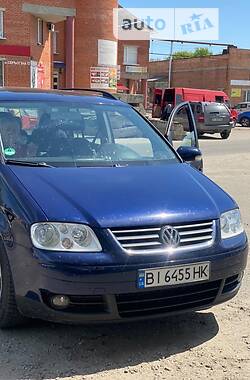 Минивэн Volkswagen Touran 2006 в Полтаве