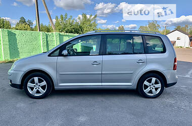 Минивэн Volkswagen Touran 2005 в Дубно