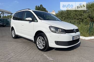 Микровэн Volkswagen Touran 2014 в Киеве