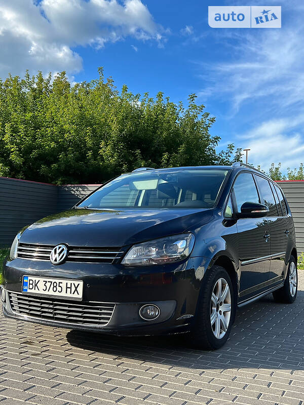 Минивэн Volkswagen Touran 2010 в Радивилове