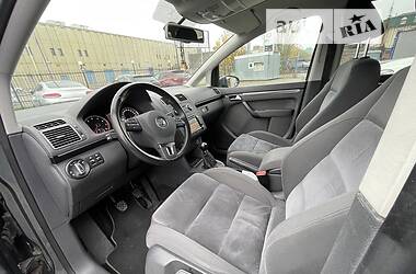 Минивэн Volkswagen Touran 2011 в Киеве