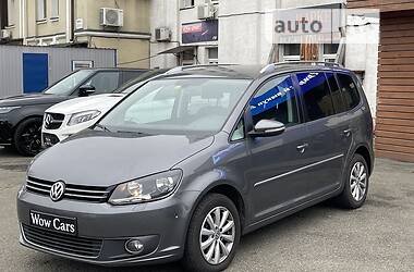 Минивэн Volkswagen Touran 2011 в Киеве