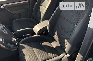 Микровэн Volkswagen Touran 2011 в 