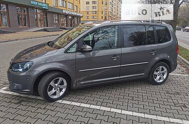 Мінівен Volkswagen Touran 2011 в Луцьку