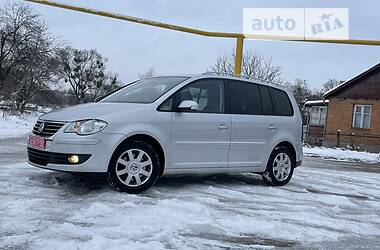 Минивэн Volkswagen Touran 2009 в Житомире