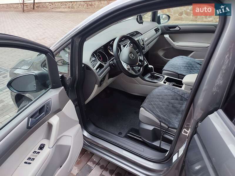 Мікровен Volkswagen Touran 2015 в Львові