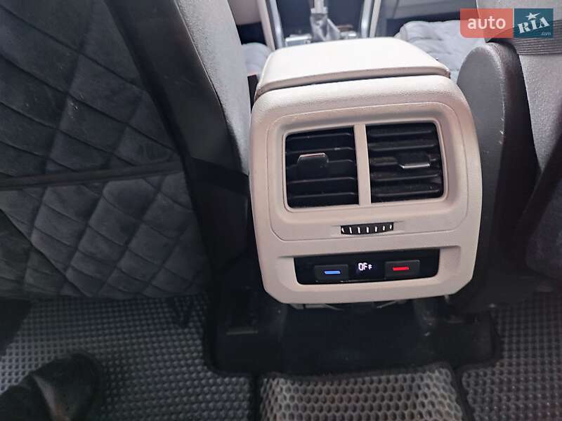 Мікровен Volkswagen Touran 2015 в Львові