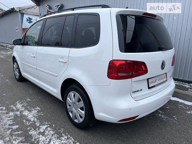 Минивэн Volkswagen Touran 2011 в Киеве