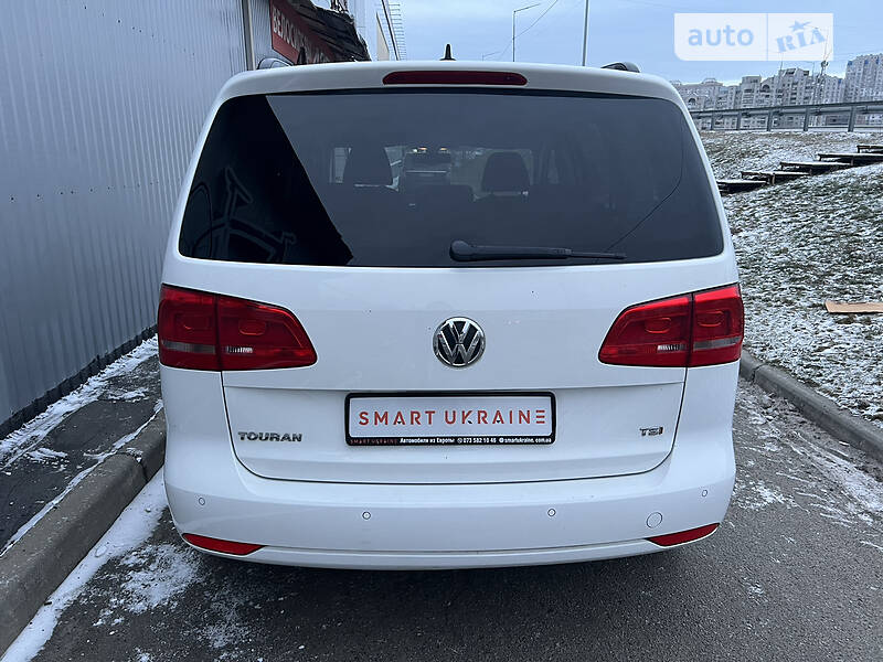 Минивэн Volkswagen Touran 2011 в Киеве