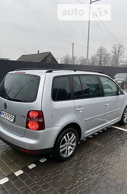 Універсал Volkswagen Touran 2007 в Коростені