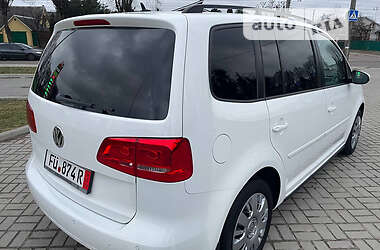 Микровэн Volkswagen Touran 2014 в Житомире