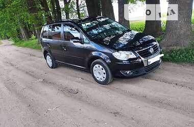 Мінівен Volkswagen Touran 2007 в Житомирі