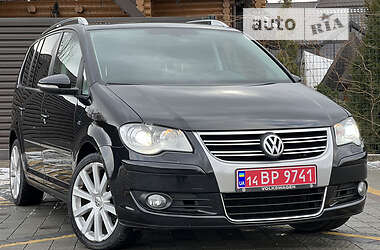 Мінівен Volkswagen Touran 2009 в Стрию