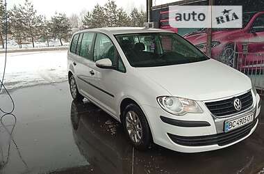 Мінівен Volkswagen Touran 2009 в Самборі