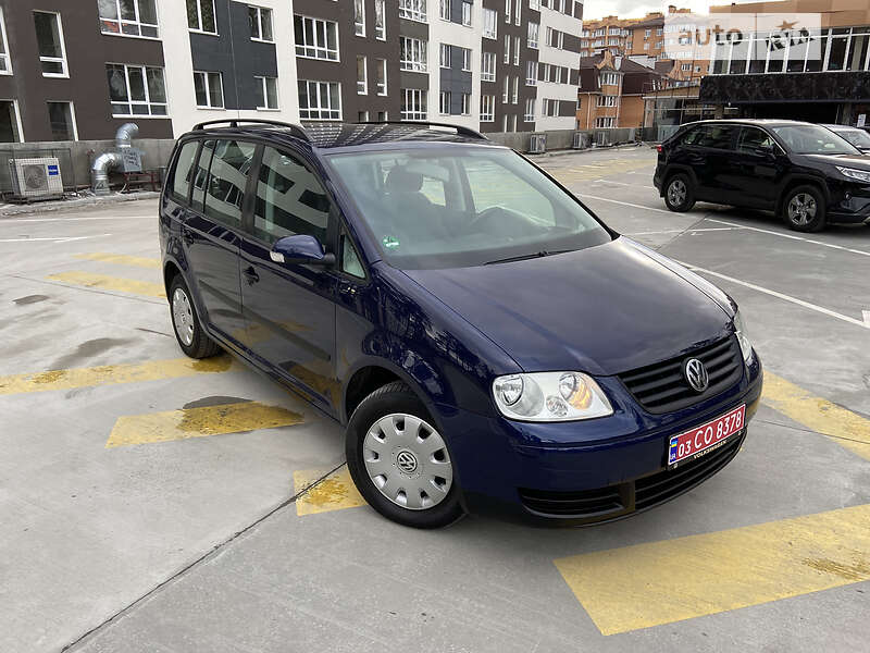 Минивэн Volkswagen Touran 2006 в Киеве