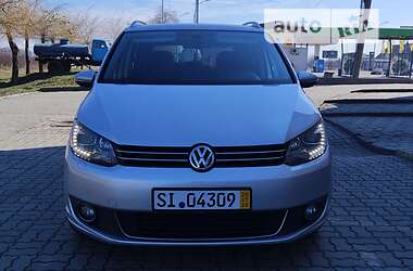 Микровэн Volkswagen Touran 2012 в Черновцах