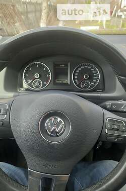 Микровэн Volkswagen Touran 2013 в Буче