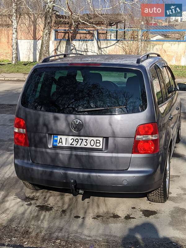 Минивэн Volkswagen Touran 2005 в Сквире