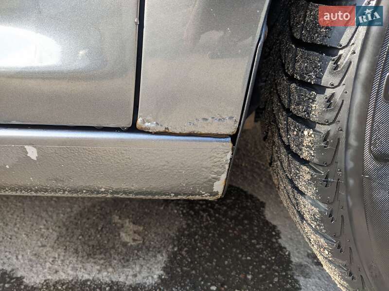 Минивэн Volkswagen Touran 2005 в Сквире