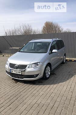 Минивэн Volkswagen Touran 2006 в 