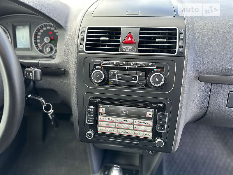 Мікровен Volkswagen Touran 2011 в Луцьку
