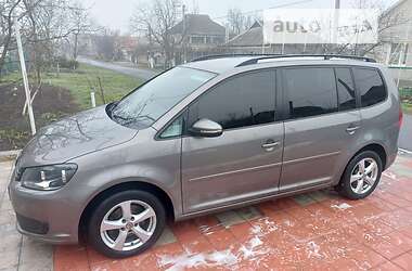 Микровэн Volkswagen Touran 2010 в Подольске