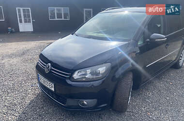 Минивэн Volkswagen Touran 2010 в Луцке