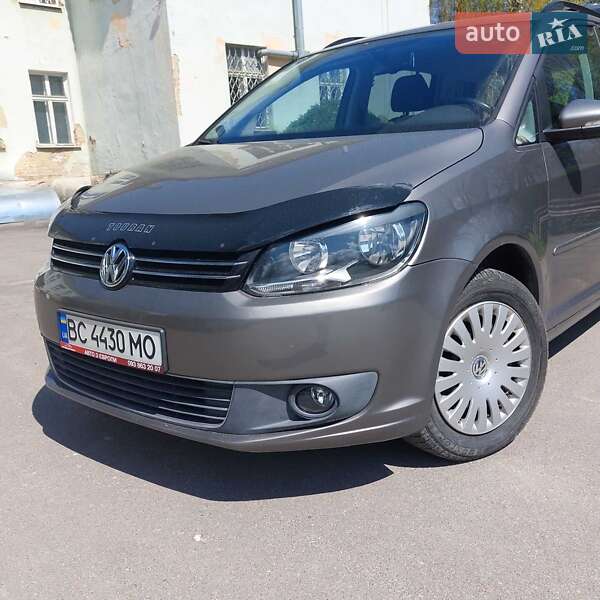 Микровэн Volkswagen Touran 2011 в Дрогобыче