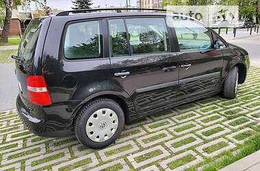 Минивэн Volkswagen Touran 2004 в Луцке