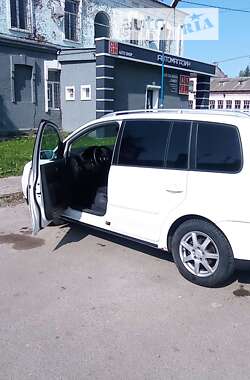 Минивэн Volkswagen Touran 2005 в Житомире