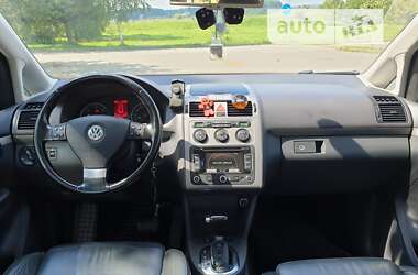 Мінівен Volkswagen Touran 2010 в Трускавці