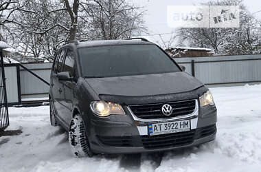 Минивэн Volkswagen Touran 2006 в Ивано-Франковске