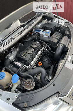 Минивэн Volkswagen Touran 2008 в 